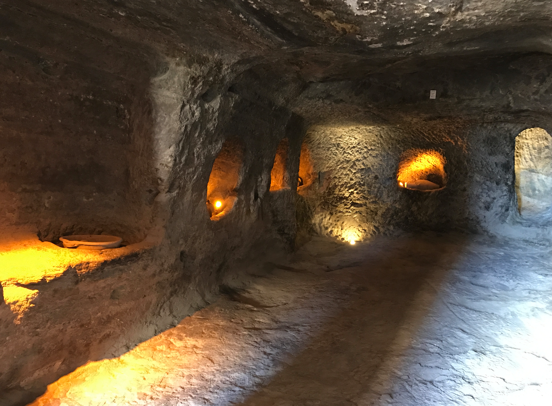 Historien bag Kappadokiens underjordiske byer – hvad kan du opleve? kayasehir underjordiske by - Historien bag Kappadokiens underjordiske byer – hvad kan du opleve?