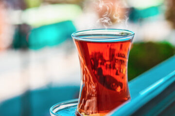 Sådan laver du tyrkisk te, tyrkisk te opskrift, hvordan laver man tyrkisk te, tyrkisk te historie, tyrkiske drikkevarer, smag på tyrkiet, Tyrkiets nationaldrik